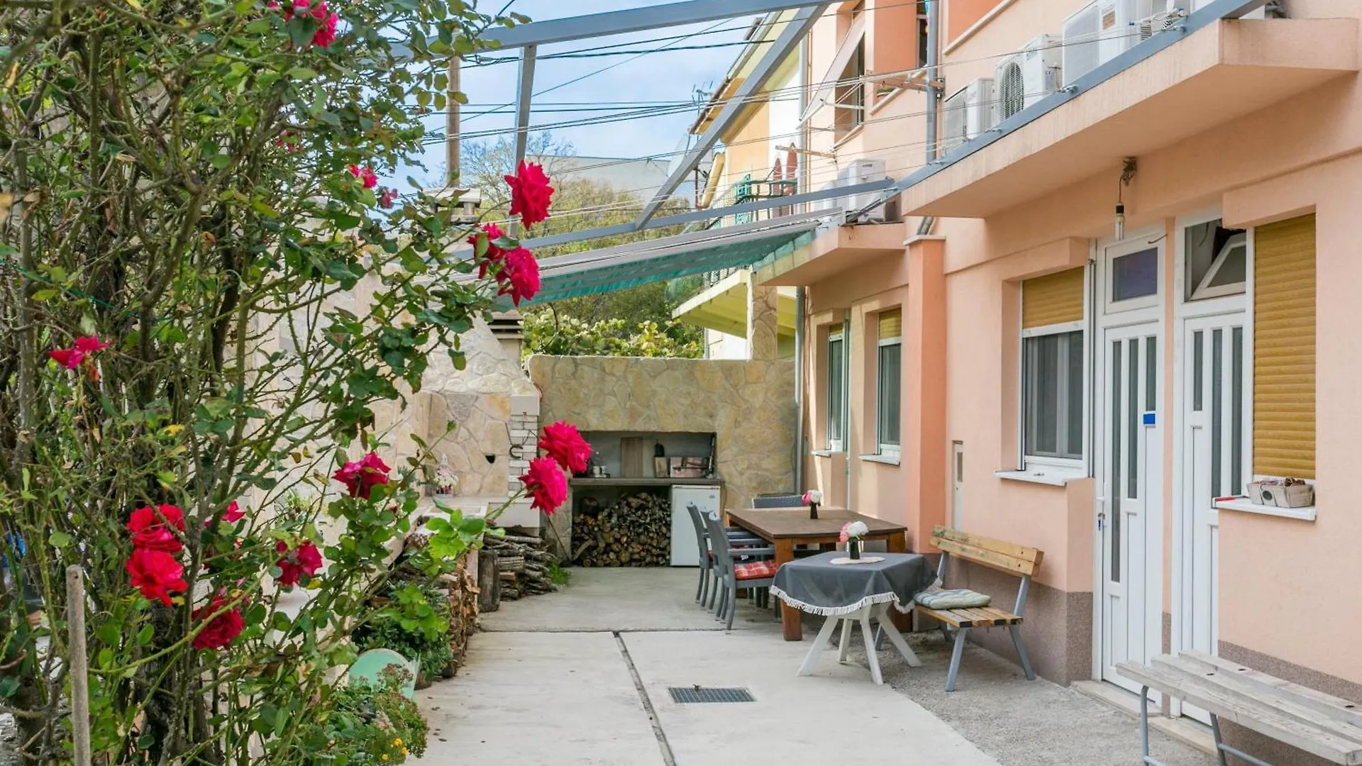 Apartments With A Parking Space Split - 14051 Croatia